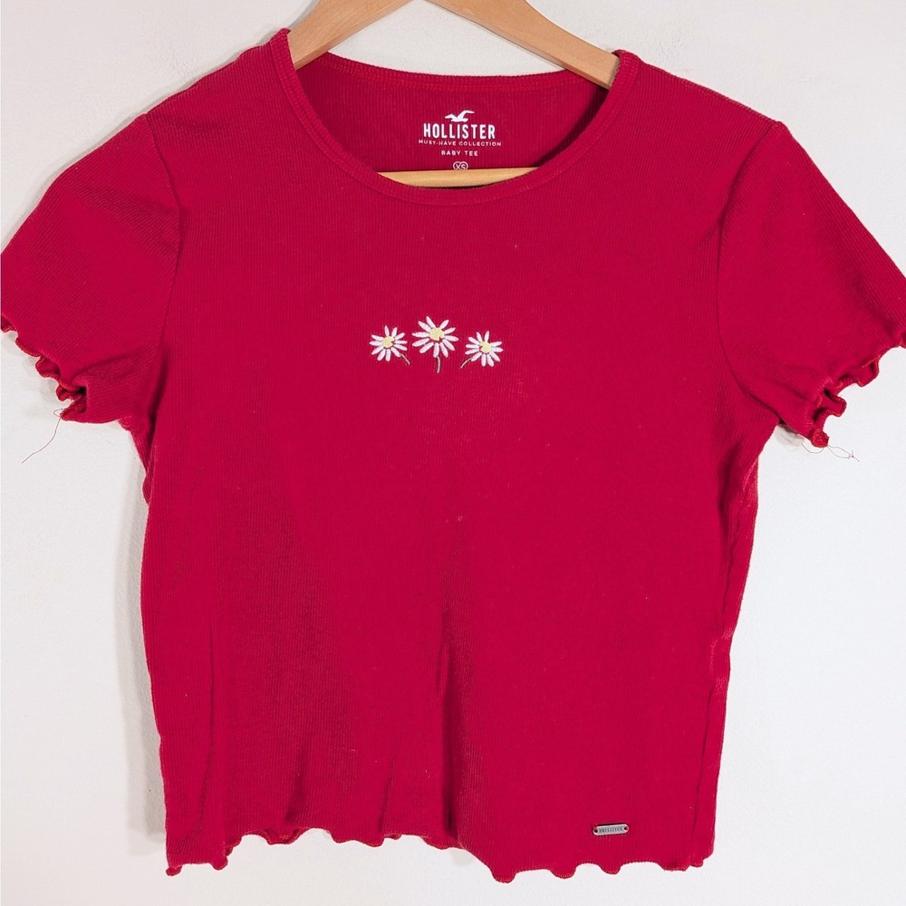 Hollister Red Baby Tee; Daisy Embroidery Ribbed Lettuce Trim